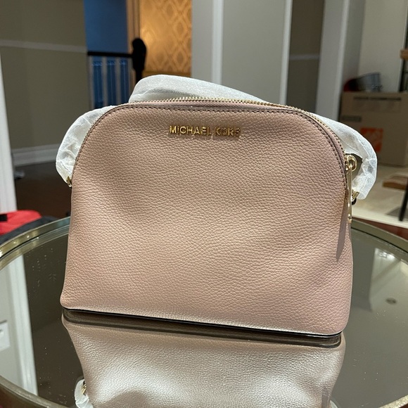 Michael Kors Crossbody - 2 available (SOLD) - Picture 2 of 6